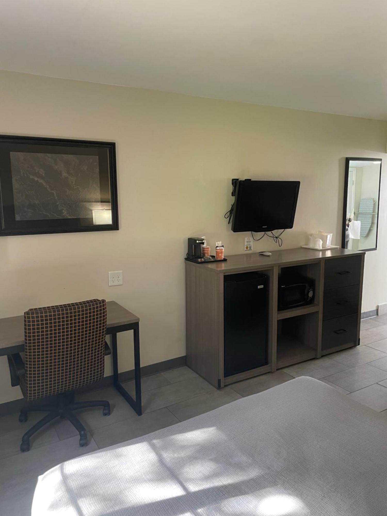 Quality Inn & Suites Goodyear - Phoenix West Экстерьер фото